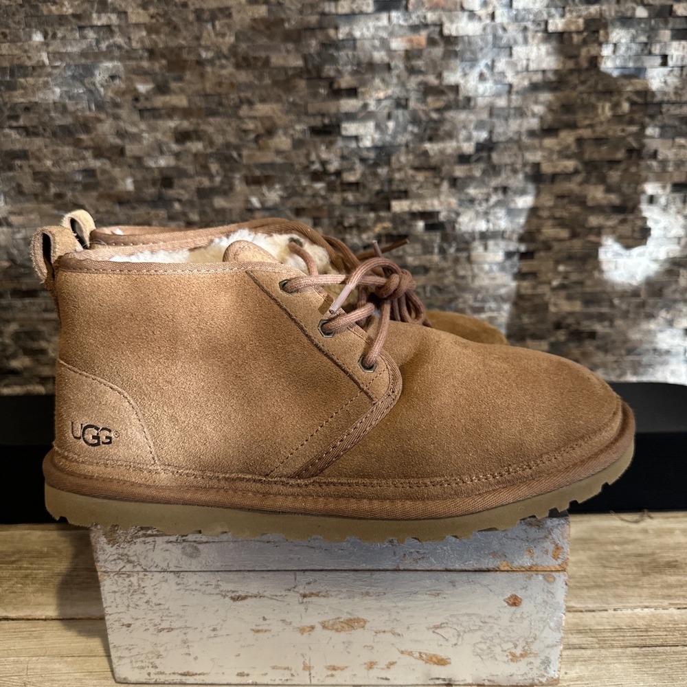 UGG Neumel Brown Suede Chukka Boots Left Shoe Size‎ 8 Right Shoe Size 9